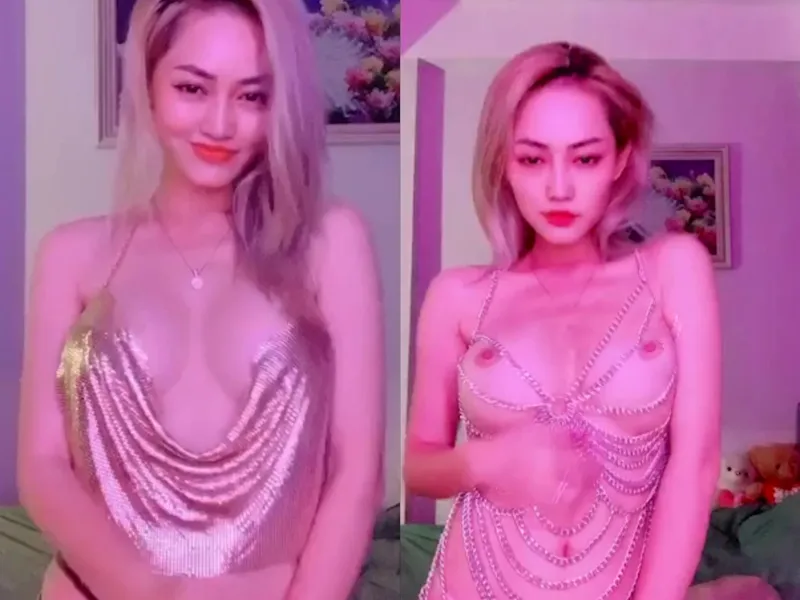 Em ngọc hà vú to dam dang tự sướng p1